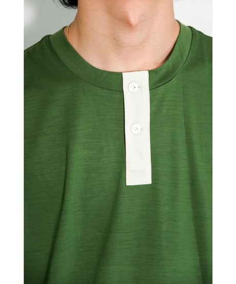 un/unbient "Exclusive" WASHABLE WOOL NO-SLEEVE HENLY NECK