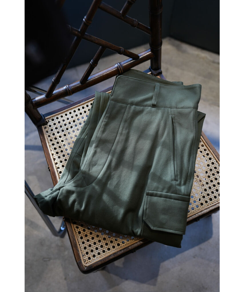 blurhms ROOTSTOCK Cotton Serge 47 Pants | Muste