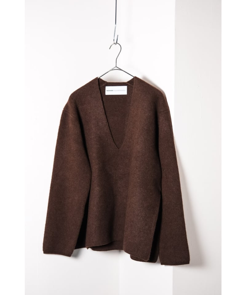 walenode Innocent YAK Deep V-neck Sweater | Mus