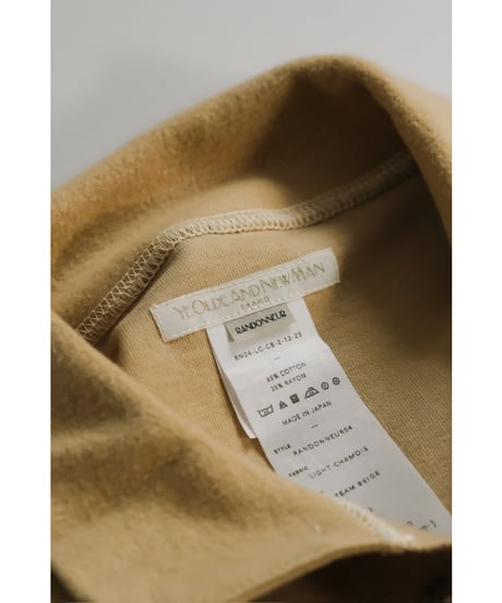 YE OLDE & NEW MAN RANDONNEUR MOCK POLO SHIRT (LIGHT CHAMOIS)