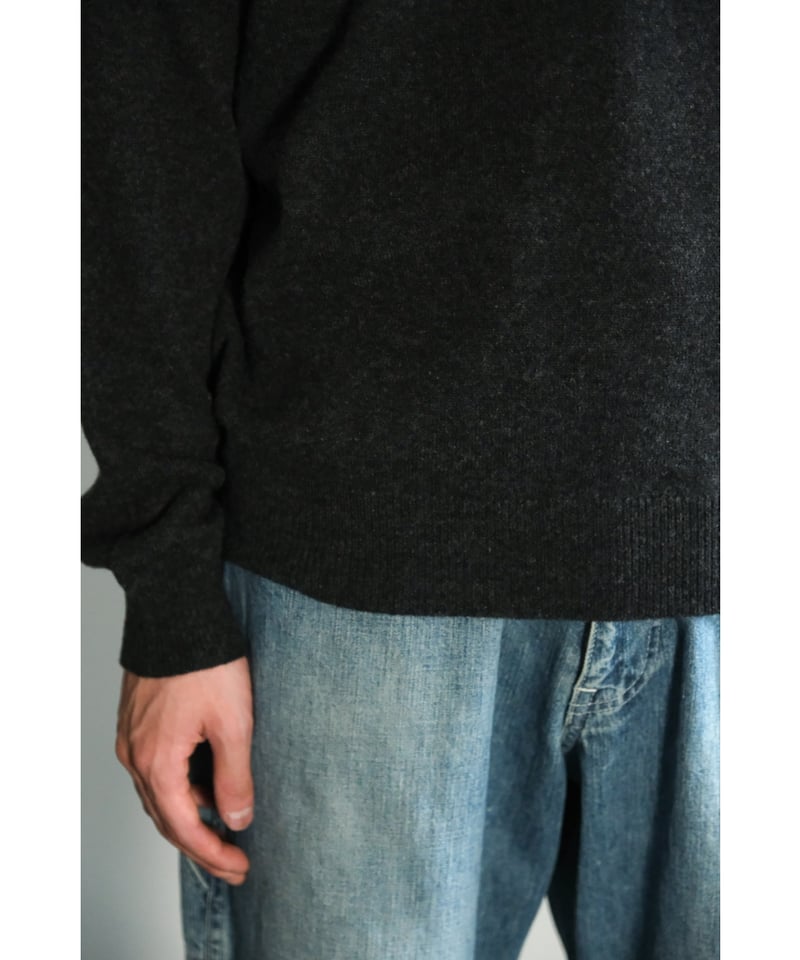 ENCOMING KNITTED V NECK JUMPER | MusterWerk Sud.