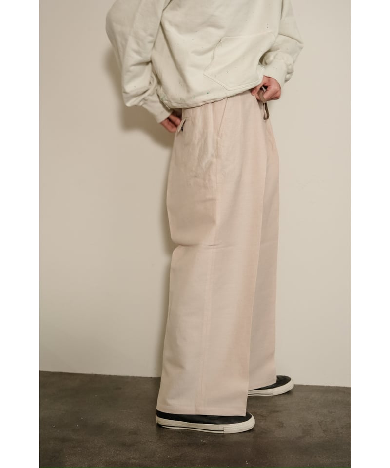 ANCELLM W/L WIDE EASY TUCK SLACKS | MusterWerk ANCELLM W/L WIDE EASY TUCK SLACKS | MusterWerk