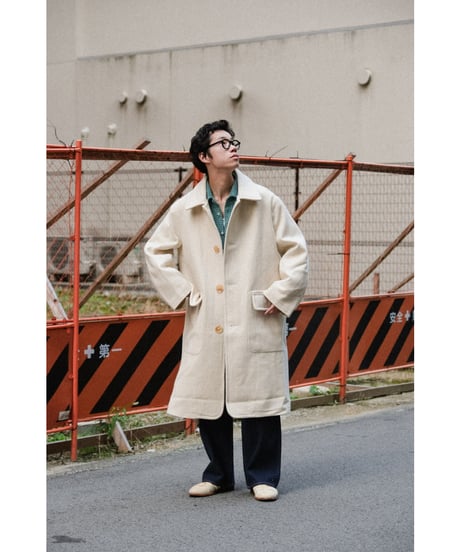 PERIOD FEATURES "Exclusive" SOUTIEN COLLAR COAT