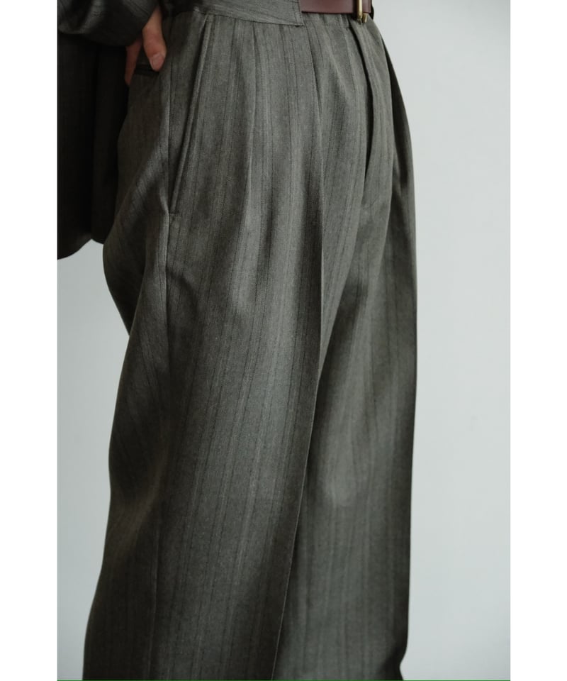 パンツ MELANGEHERRINGBONE STRIPE TUCKEDTROUSERS ULTERIOR MELANGE HERRINGBONE STRIPE TUCKED TROU