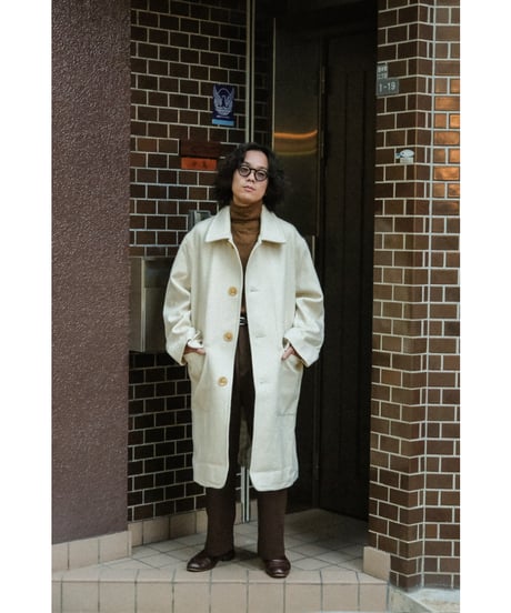 PERIOD FEATURES "Exclusive" SOUTIEN COLLAR COAT