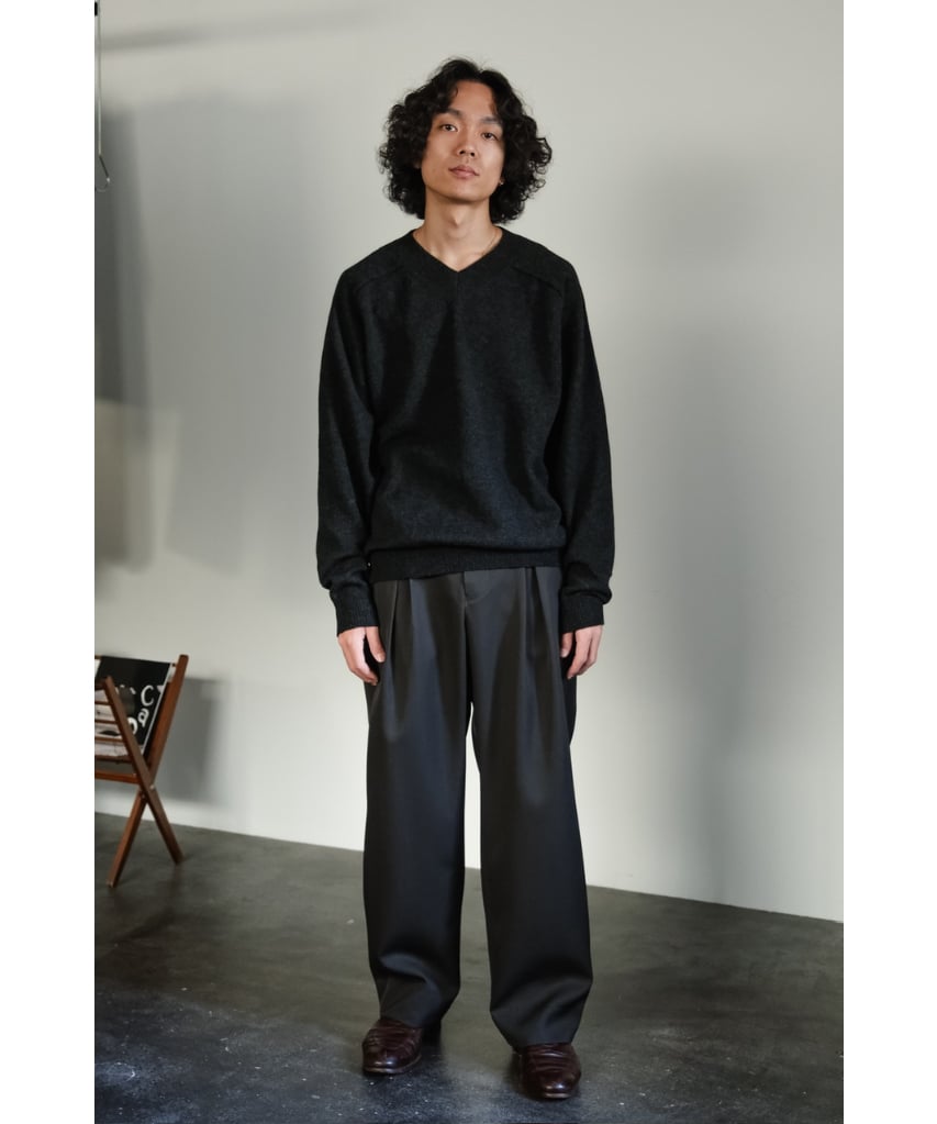 The CLASIK SADDLE V NECK | MusterWerk Sud.