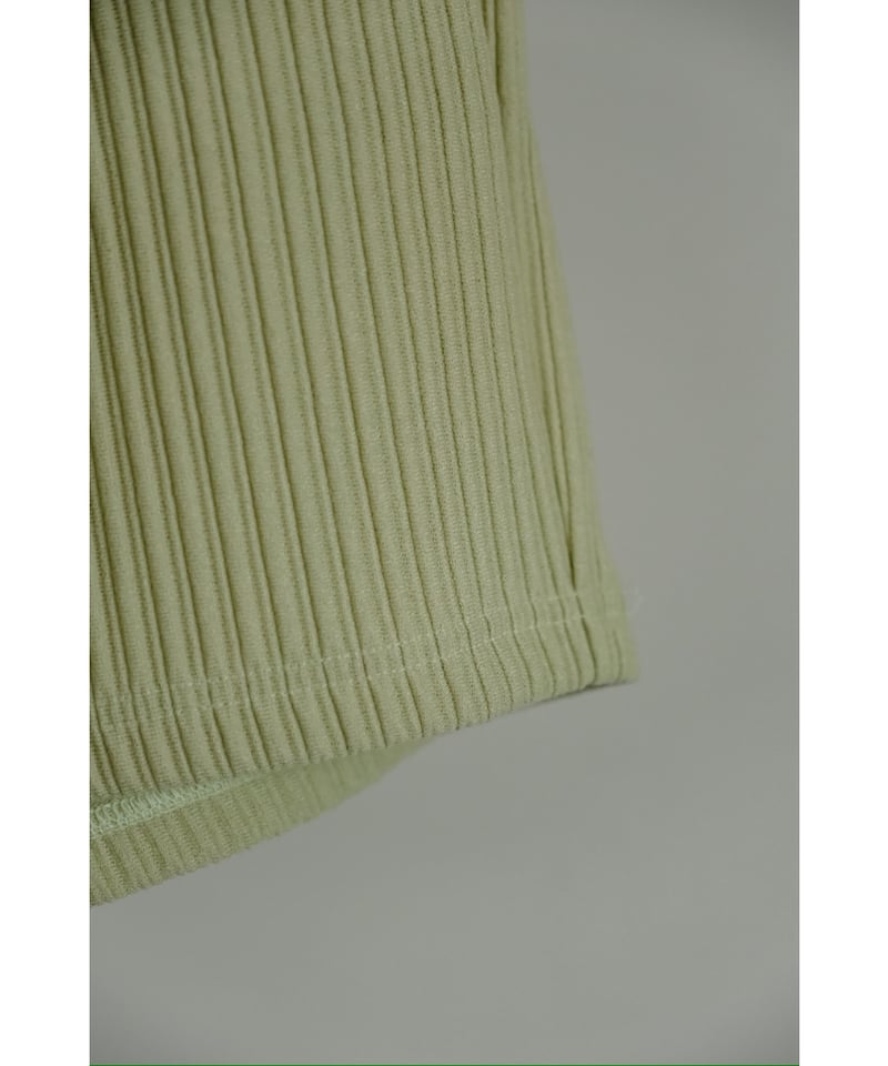 ANCELLM WRINKLED STRIPE TUCK SHORT PANTS | Must
