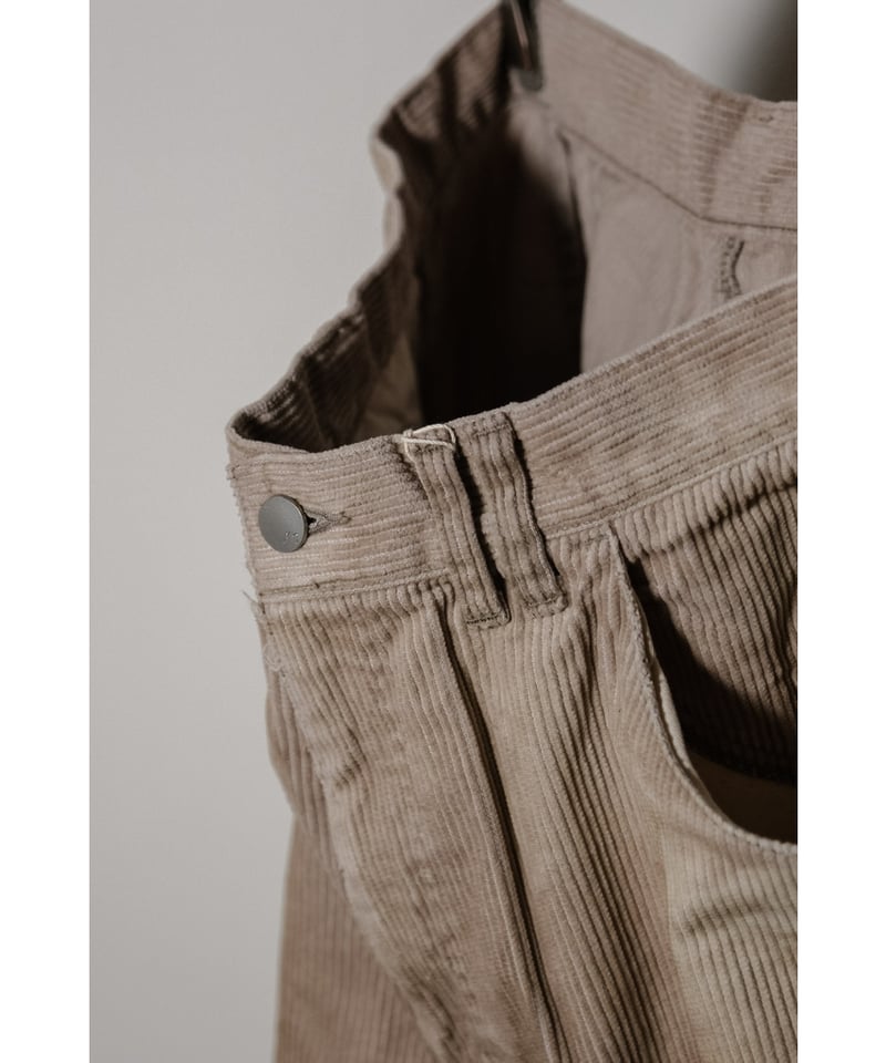 ANCELLM CORDED VELVETEEN PAINTER PANTS | Muster