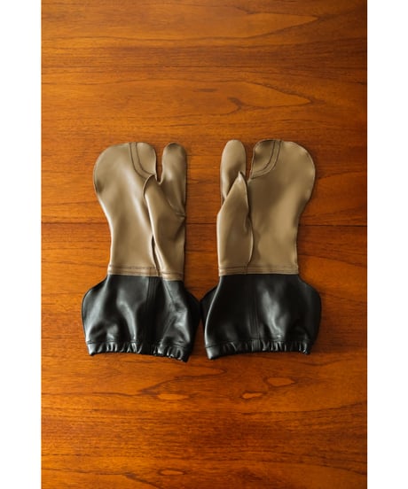 CLASS "CCFA18UNI A" LAMBSKIN