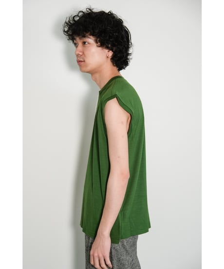 un/unbient "Exclusive" WASHABLE WOOL NO-SLEEVE HENLY NECK