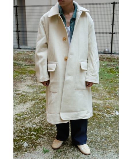 PERIOD FEATURES "Exclusive" SOUTIEN COLLAR COAT