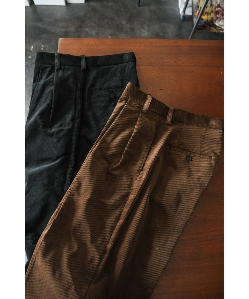 BISOWN CORDUROY 2TUCK WIDE TROUSERS | MusterWer