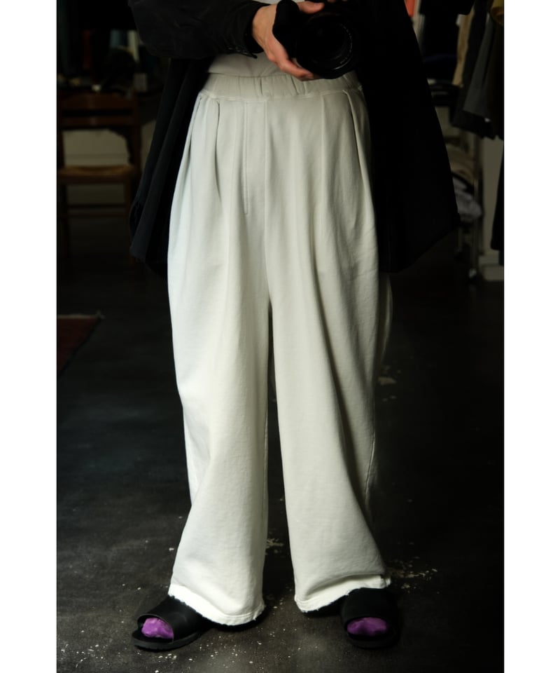 King Gnu 常田 着 ANCELLM TUCK SWEAT PANTS 1 King Gnu 常田 着 ANCELLM TUCK SWEAT PANTS 1