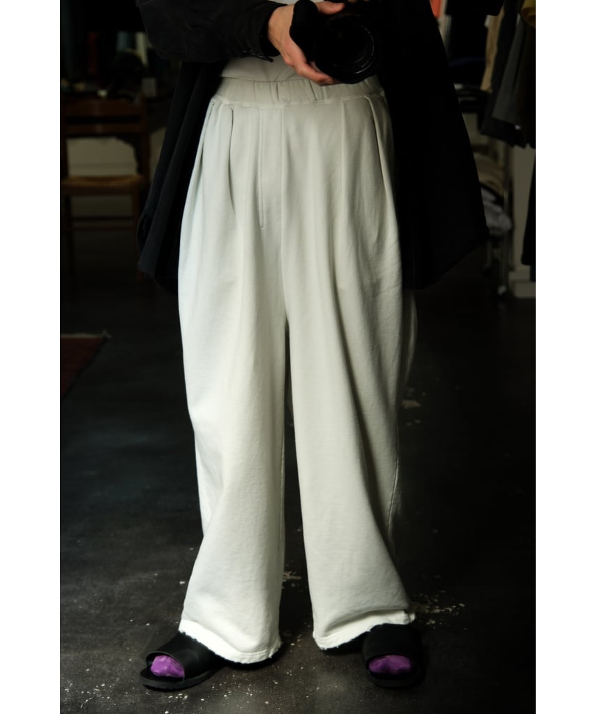 ANCELLM TUCK SWEAT PANTS | MusterWerk Sud.