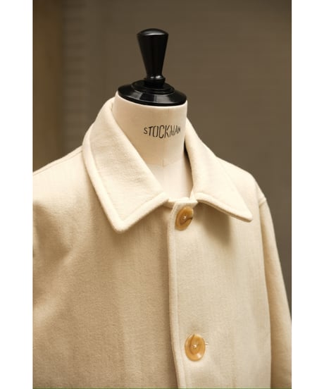 PERIOD FEATURES "Exclusive" SOUTIEN COLLAR COAT