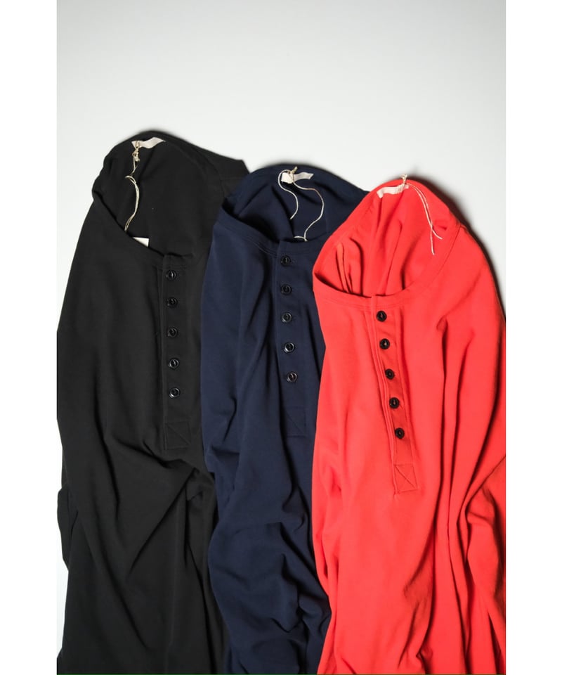 【ULTERIOR】TWISTED SOFT TENJIKU H/N PO ULTERIOR TWISTED SOFT TENJIKU H/N PO - BLACK - PURAS