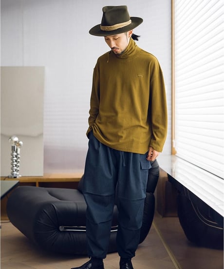 Turtle Neck LS-Gold Brown