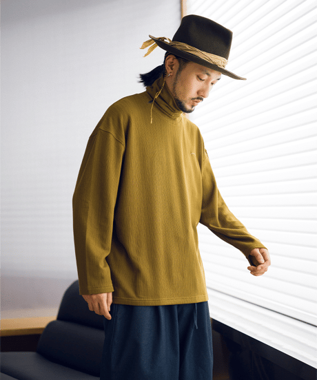 Turtle Neck LS-Gold Brown
