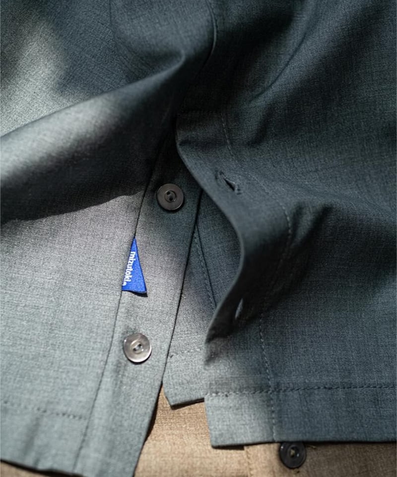 Side Slit Shirt-Green | MIZUTOKI