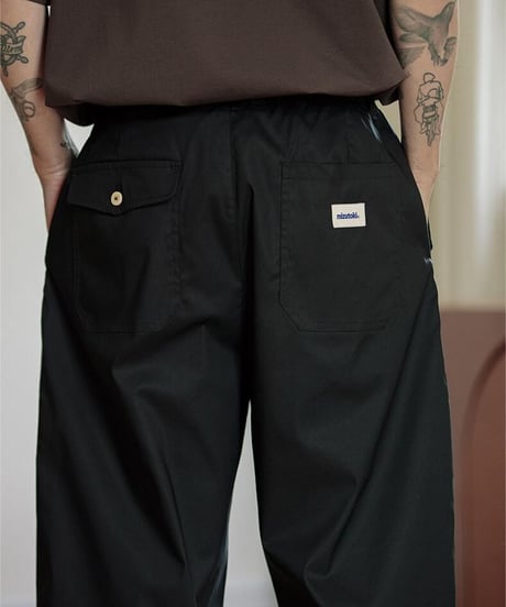Lyocell Tuck Pants-Carbon Black