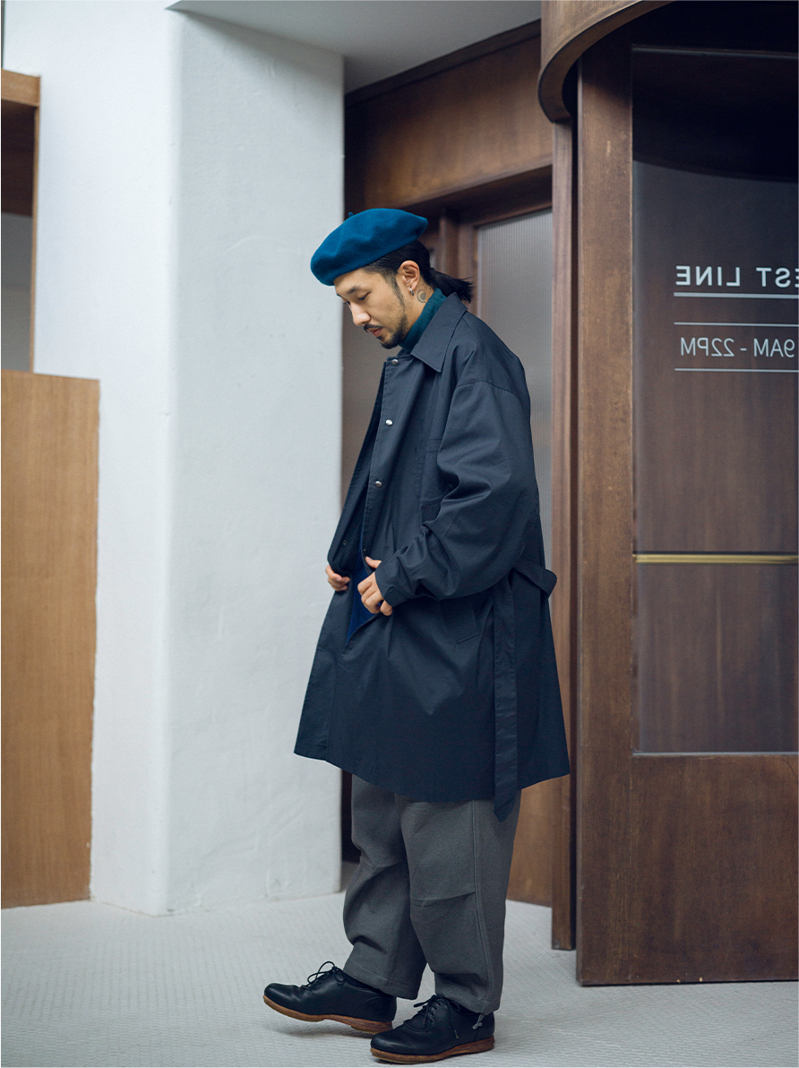 Gabardine Balmacaan Coat-Navy Blue | MIZUTOKI