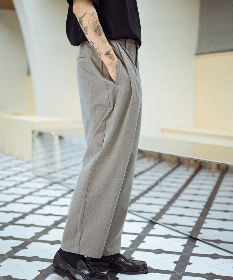 ド*チ様 Multi-pleated cropped pants Multi-pleated cropped pants – ULTIMUS