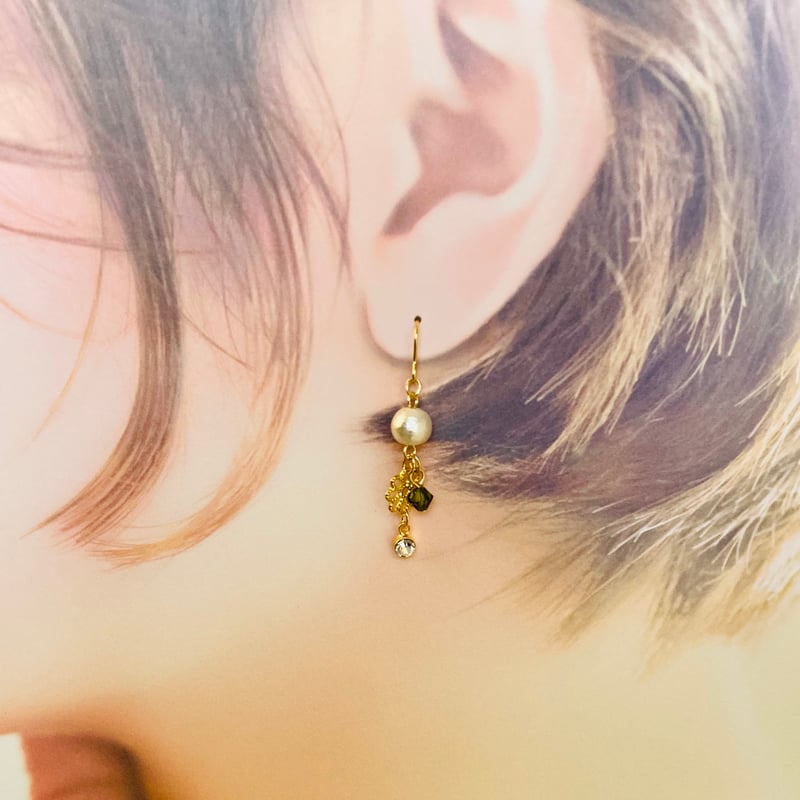 No.43 キラッと輝く控えめピアス | usaginohane 