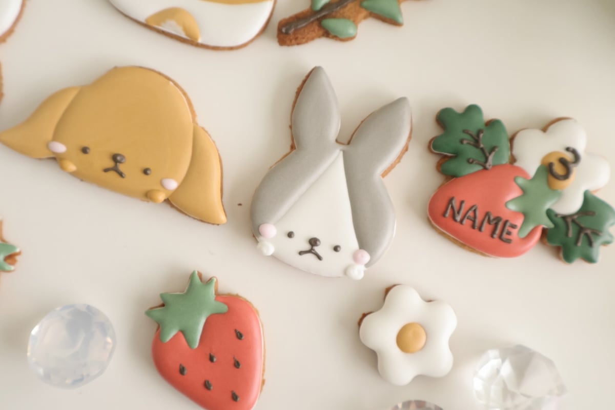 アイシングクッキー】 うさぎ いちご 誕生日 プレゼント クッキー | お