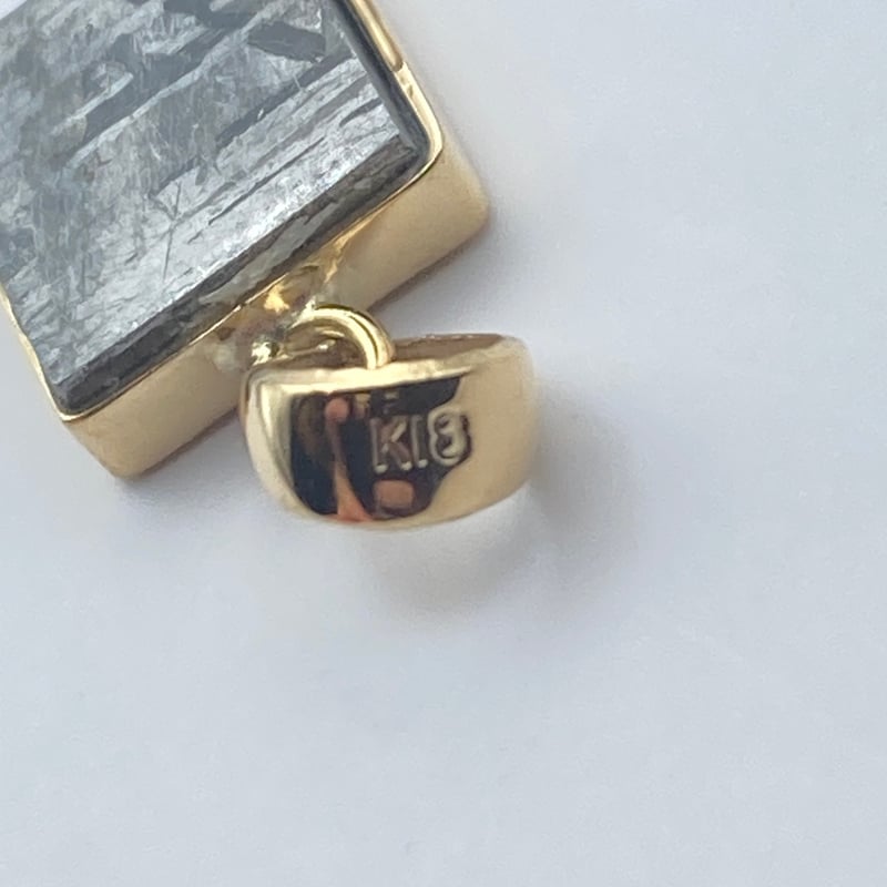 ギベオン隕石K18オリジナルペンダント② | 秘密の石屋
