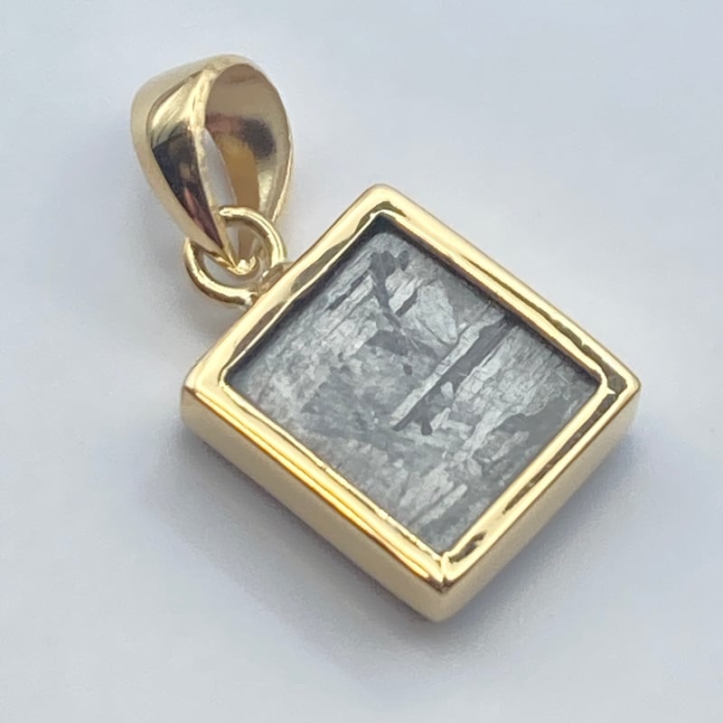 ギベオン隕石K18オリジナルペンダント② | 秘密の石屋