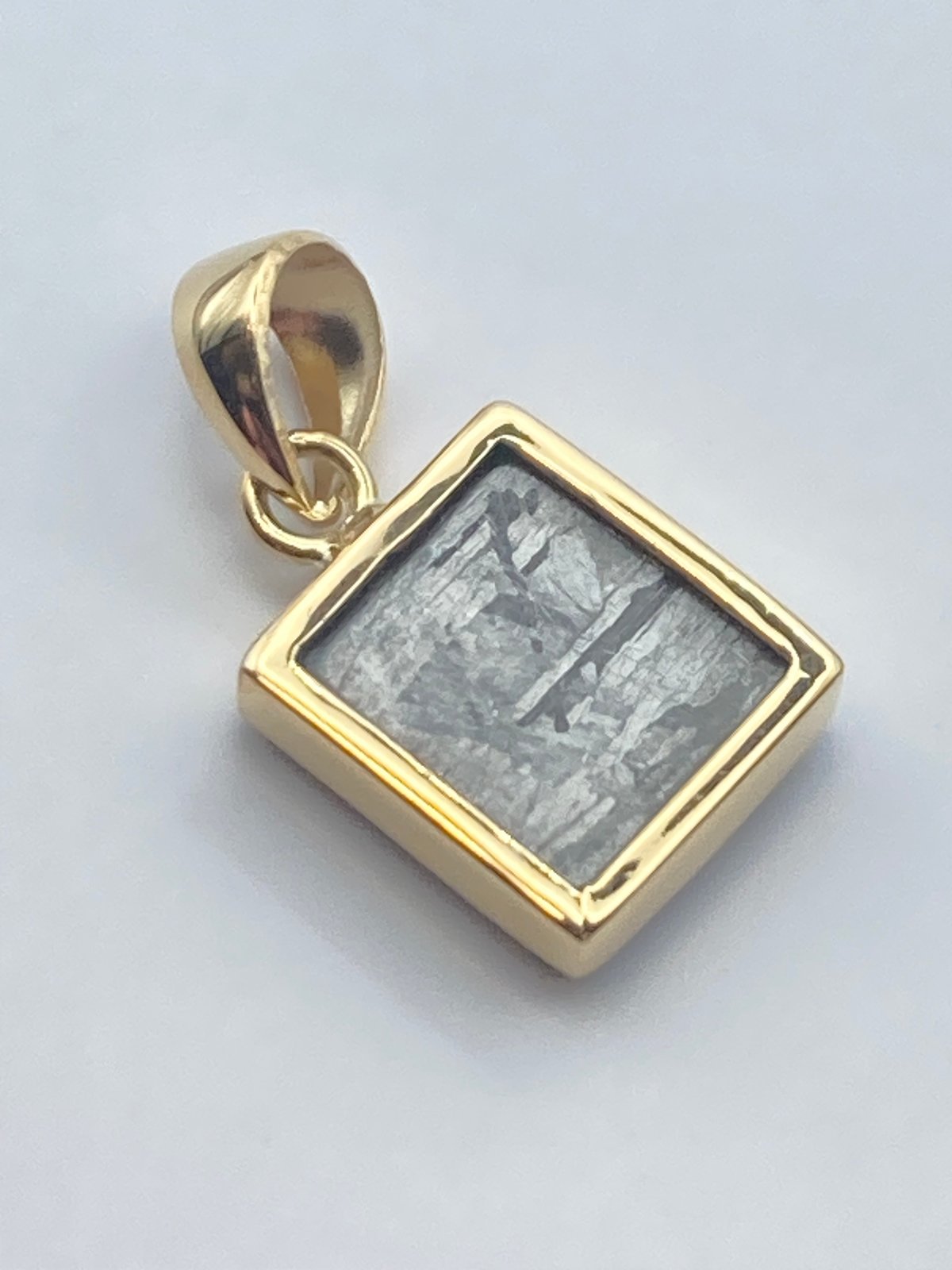 ギベオン隕石K18オリジナルペンダント② | 秘密の石屋