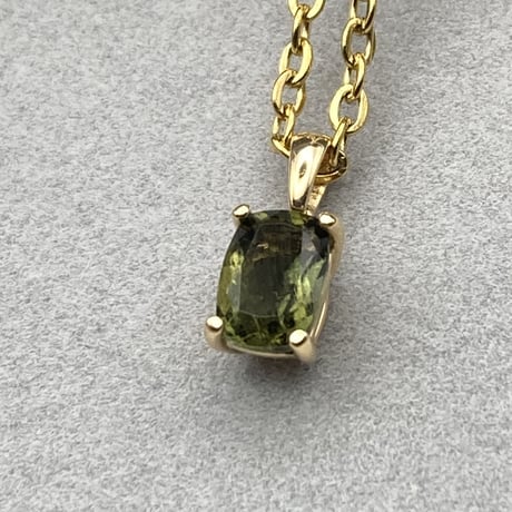 モルダバイトK18ペンダント7×5mm