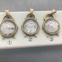 アルタイ隕石アンティーク風ペンダント時計