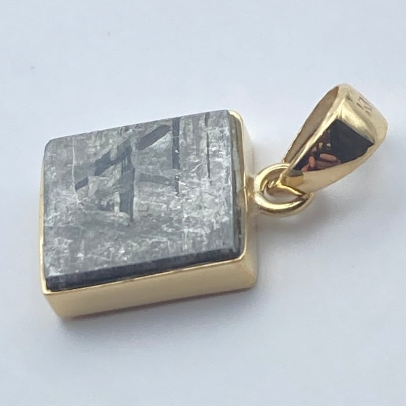 ギベオン隕石K18オリジナルペンダント② | 秘密の石屋