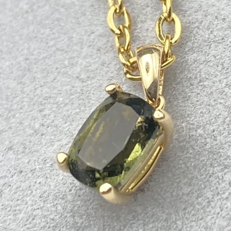 モルダバイトK18ペンダント7×5mm