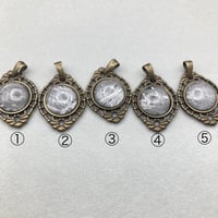 アルタイ隕石アンティーク風ペンダント
