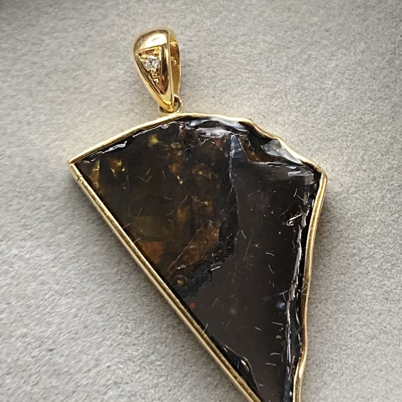 フカン隕石オリジナル18金ペンダント | 秘密の石屋