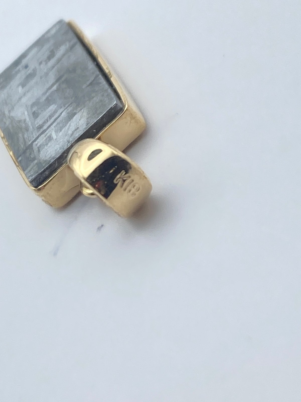 ギベオン隕石K18オリジナルペンダント⑥ ギベオン隕石K18オリジナルペンダント⑥ | 秘密の石屋