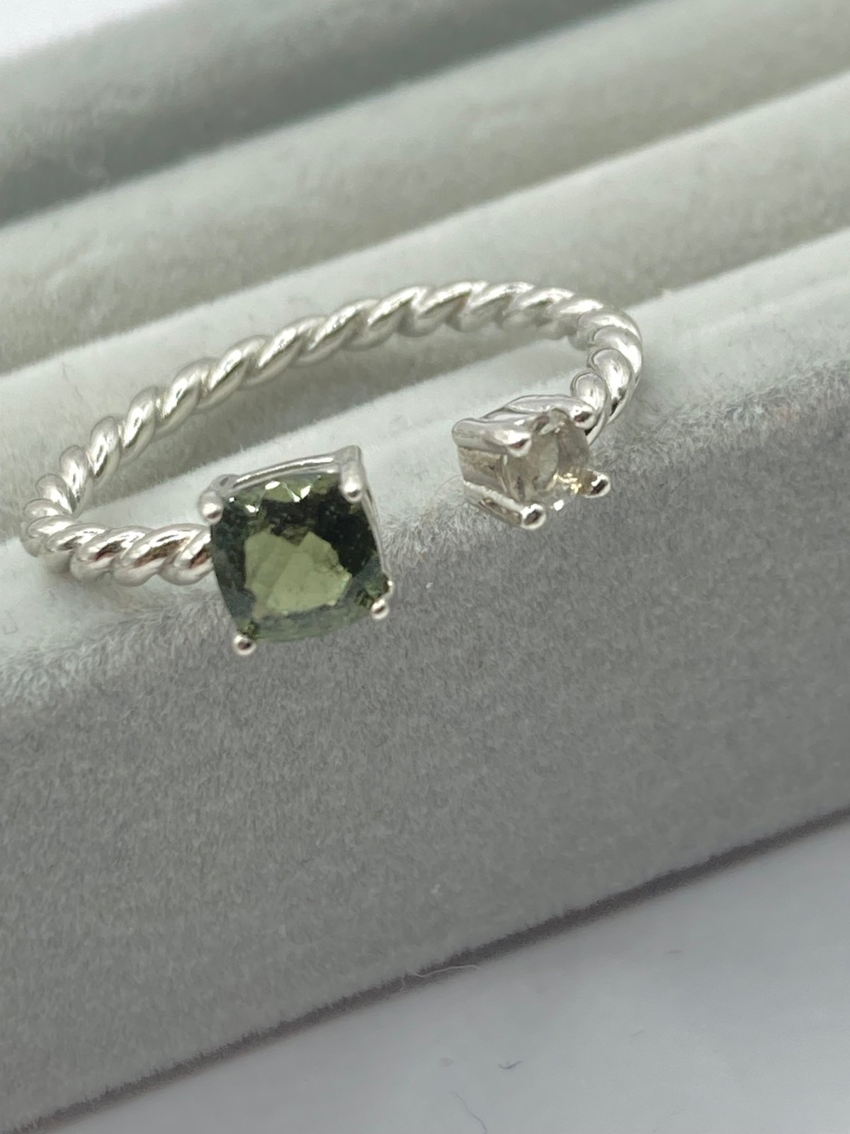 リビアングラスくり抜きリング21.5号 リビアングラスくり抜きリング21.5号