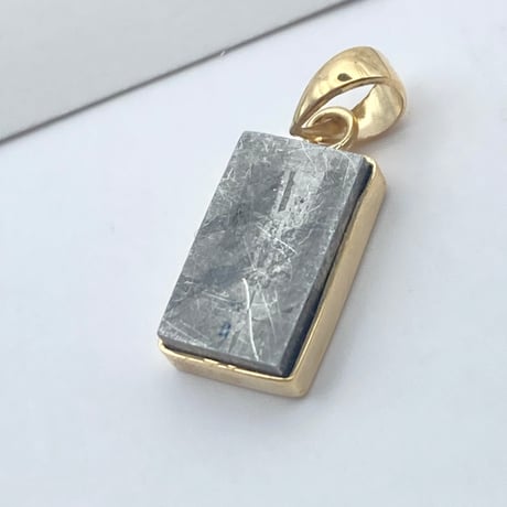 隕石ペンダント | STORES 隕石ペンダント | STORES