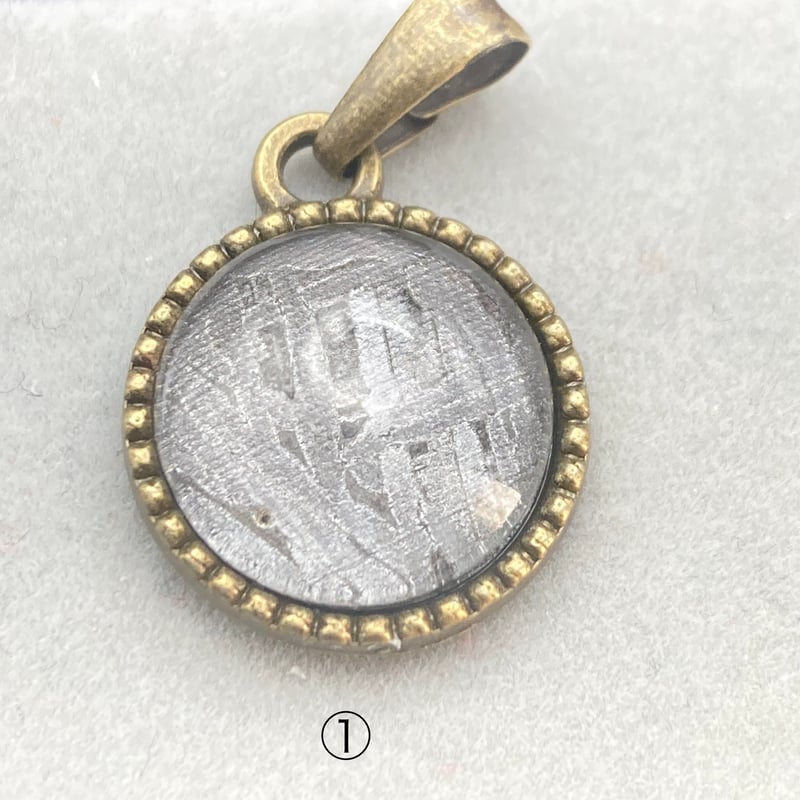 アルタイ隕石のデザインネックレス　三眼天珠 アルタイ隕石アンティーク風ペンダント猫 | 秘密の石屋