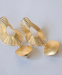 ピアス