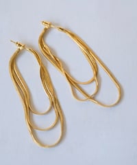 ピアス