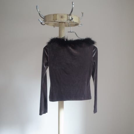 Fur velor top / Gray × Black