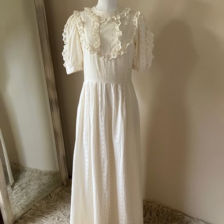Lace Puff Sleeve Dress / Off White
