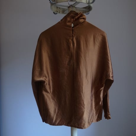 Silk blouse / brown