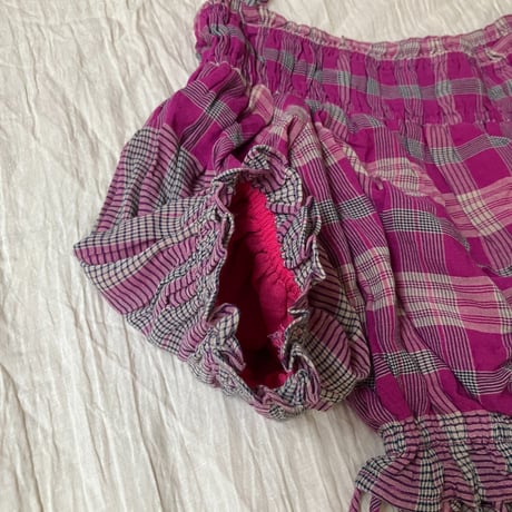 Off shoulder short tops /purple pink