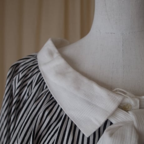 Ribbon stripe shirt /Black