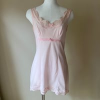 Vintage Lingerie / Pink