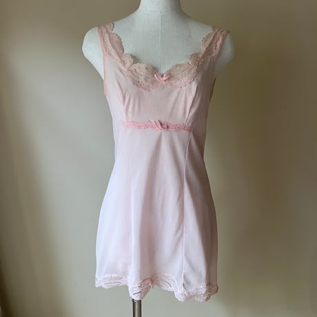 Vintage Lingerie / Pink